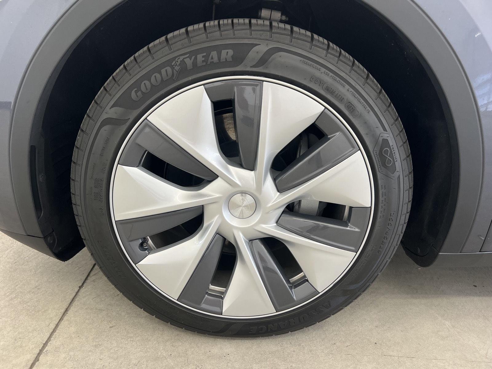 Used 2023 GRAY Tesla Long Range Dual Motor All-Wheel Drive image 7
