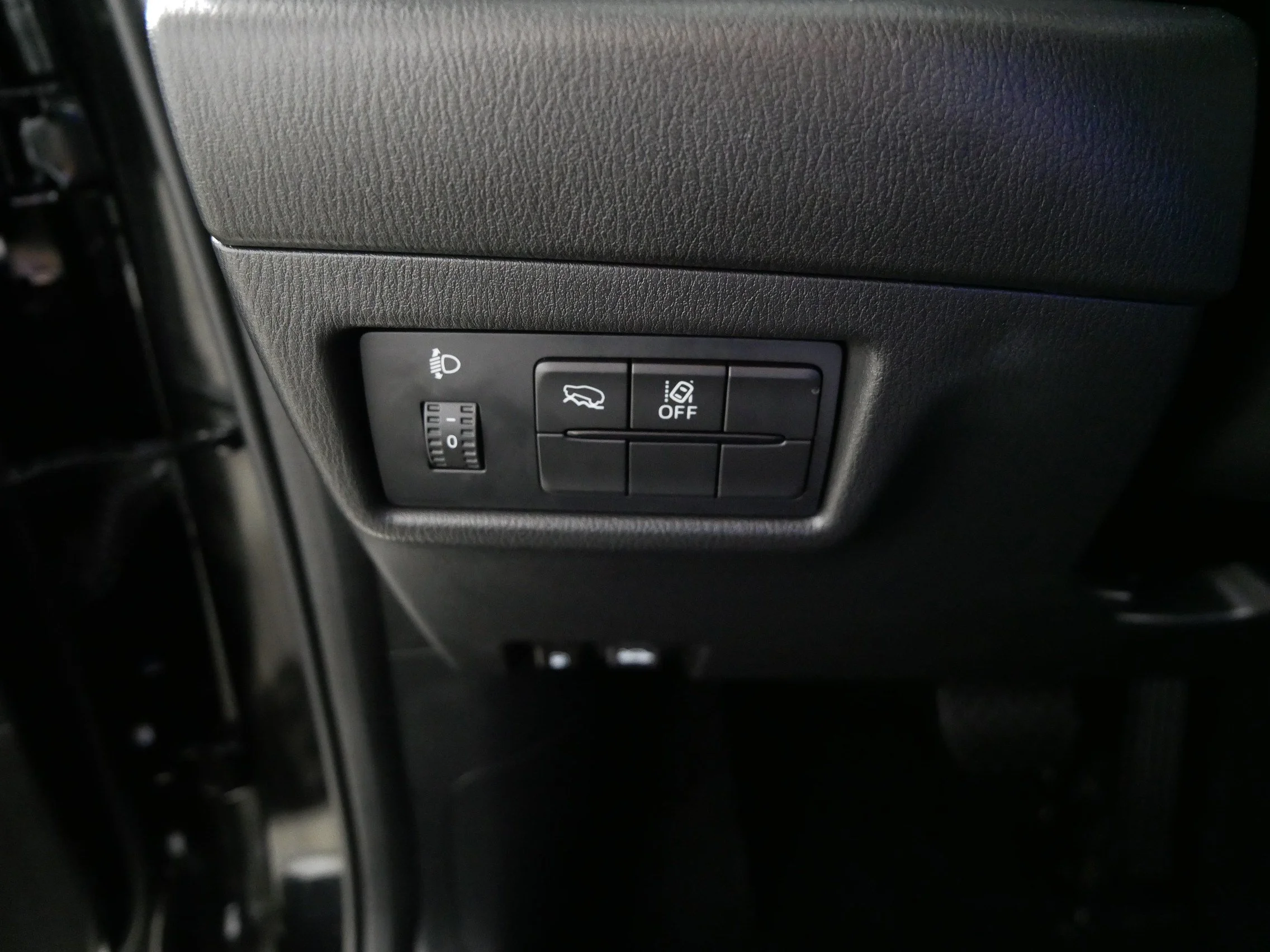 Certified Used 2025 Jet Black Mica Mazda 2.5 S image 26