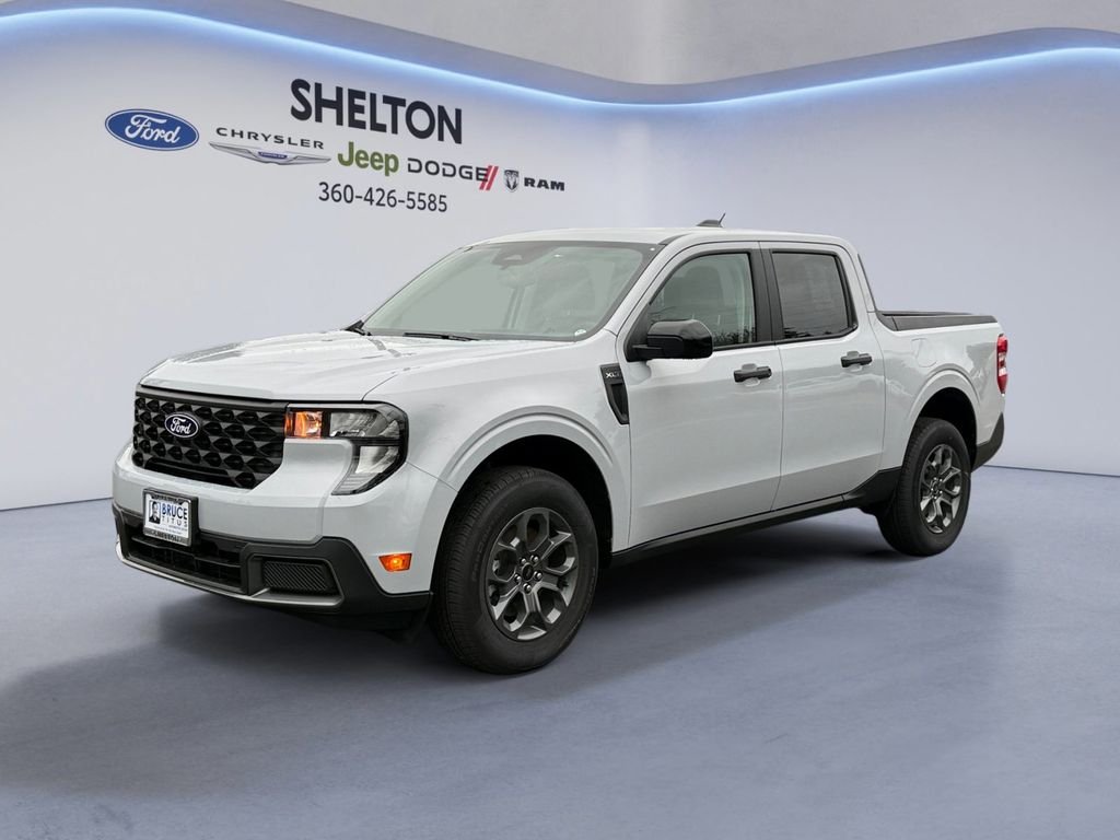 New 2025 Space White Metallic Ford XLT image 1