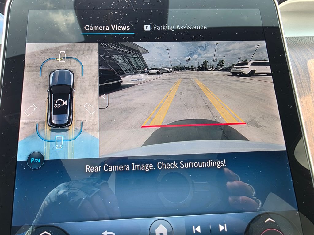 New 2026 Polar White Mercedes-Benz GLC 300 image 25