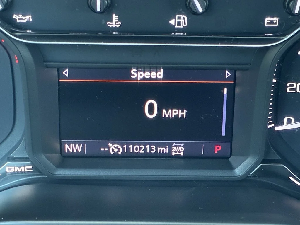 Used 2021 SUMMIT WHITE GMC AT4 image 32