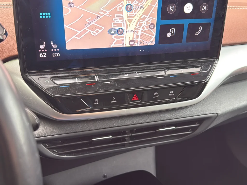 Used 2021  Volkswagen Pro S image 19