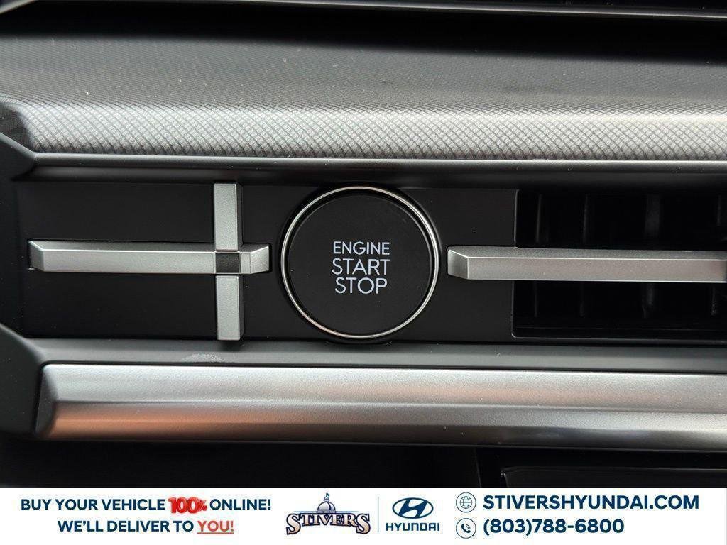 New 2027 Gray Hyundai SEL FWD image 31