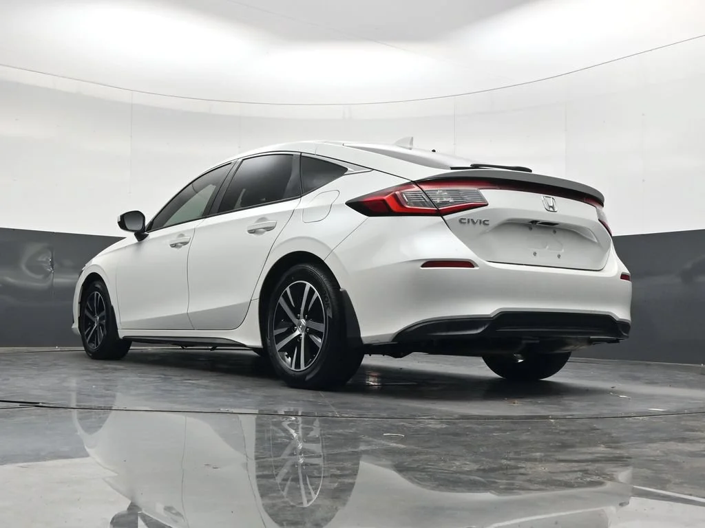 Used 2023 Platinum White Pearl Honda LX image 35