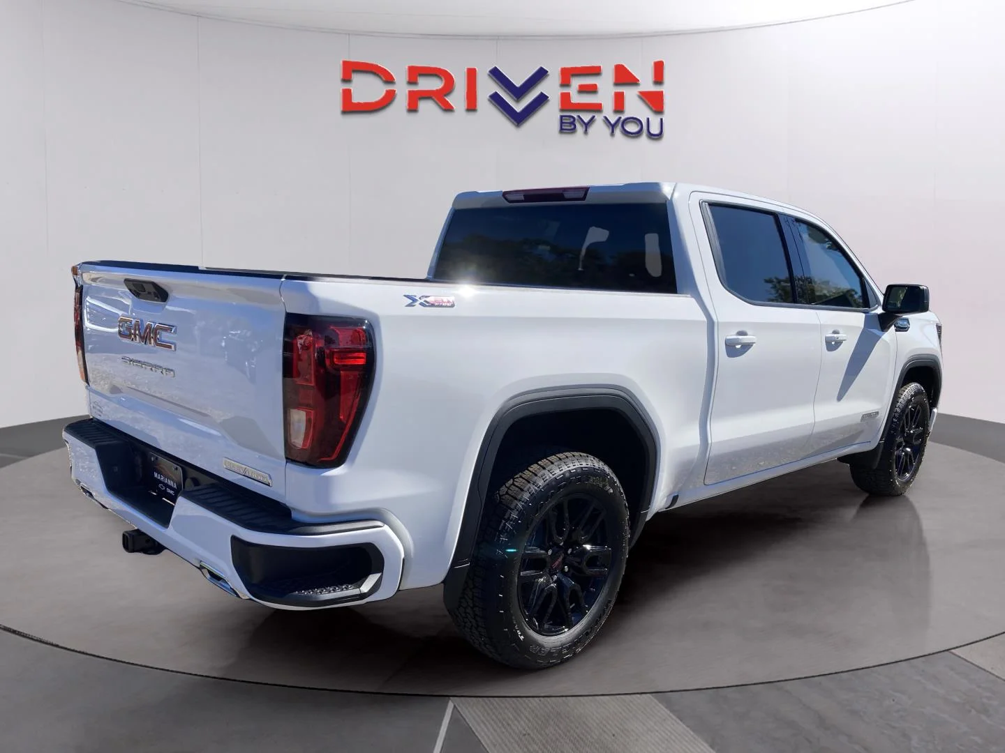 New 2026 Summit White GMC Elevation image 6