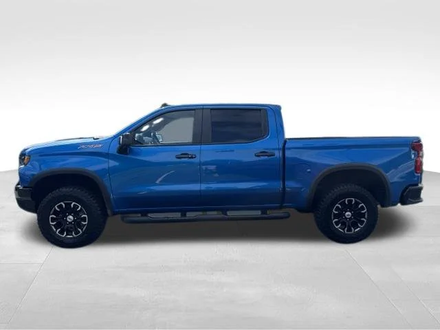 Used 2022 Blue Chevrolet ZR2 image 5