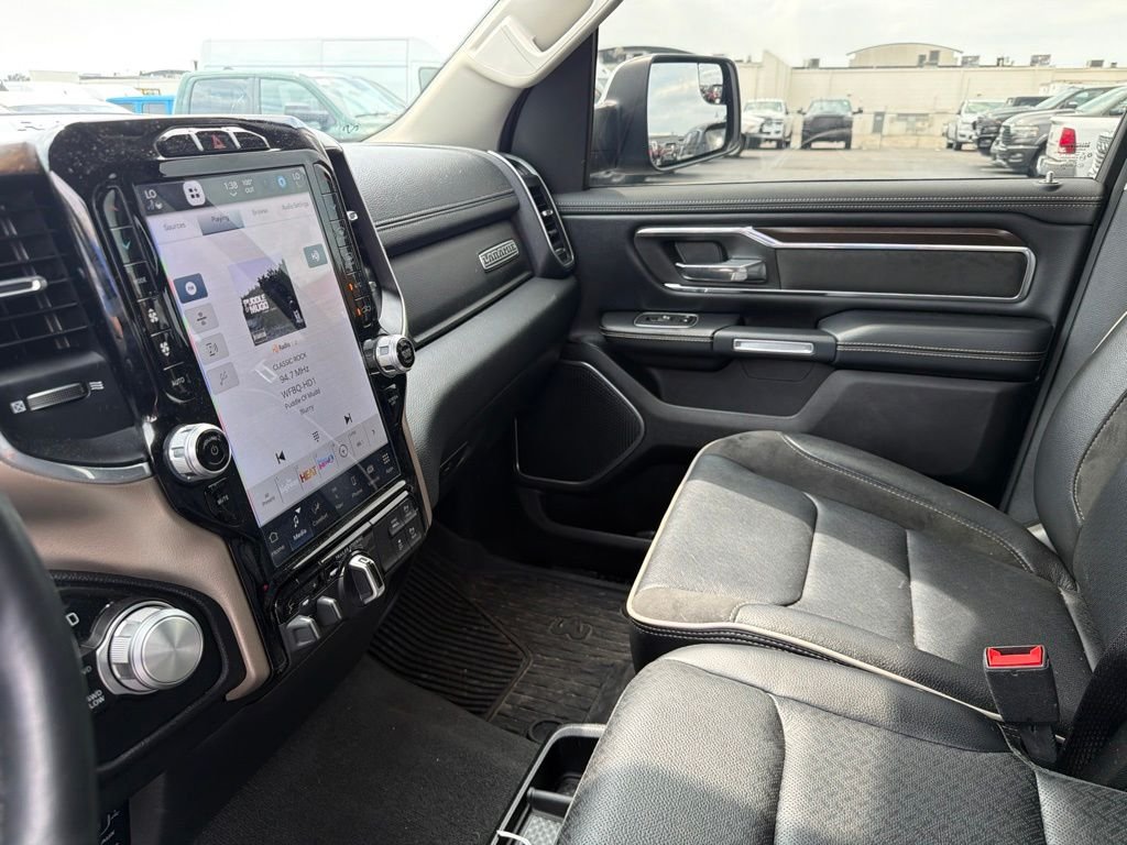Used 2022 Black Ram Laramie image 17