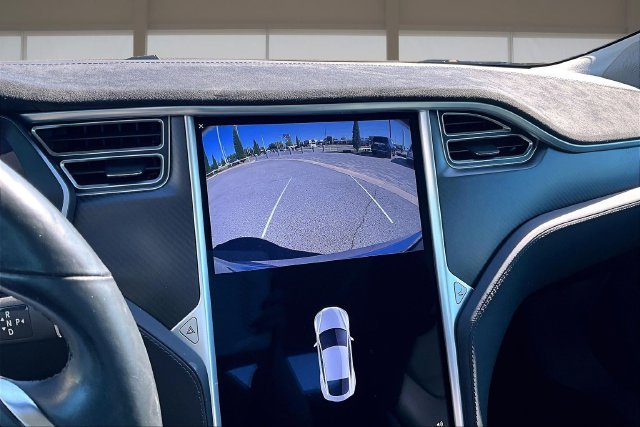 Used 2016 Silver Tesla  image 20