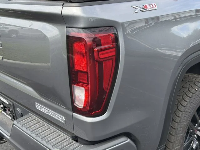 Used 2021 Gray GMC Elevation image 9