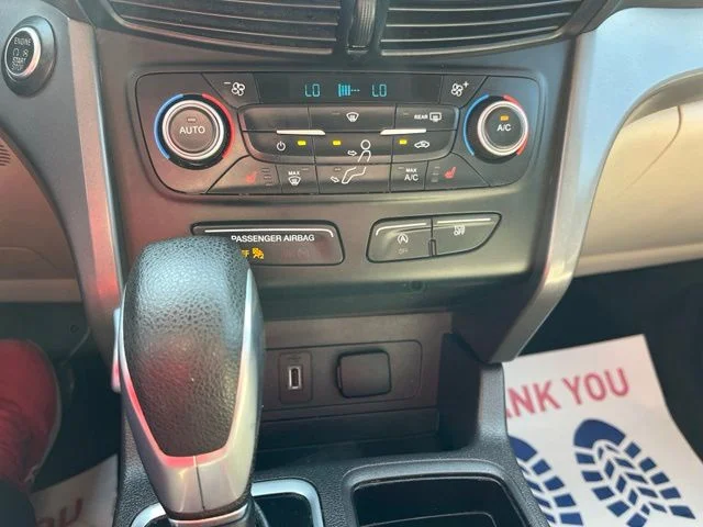 Used 2019 Green Ford SE image 15