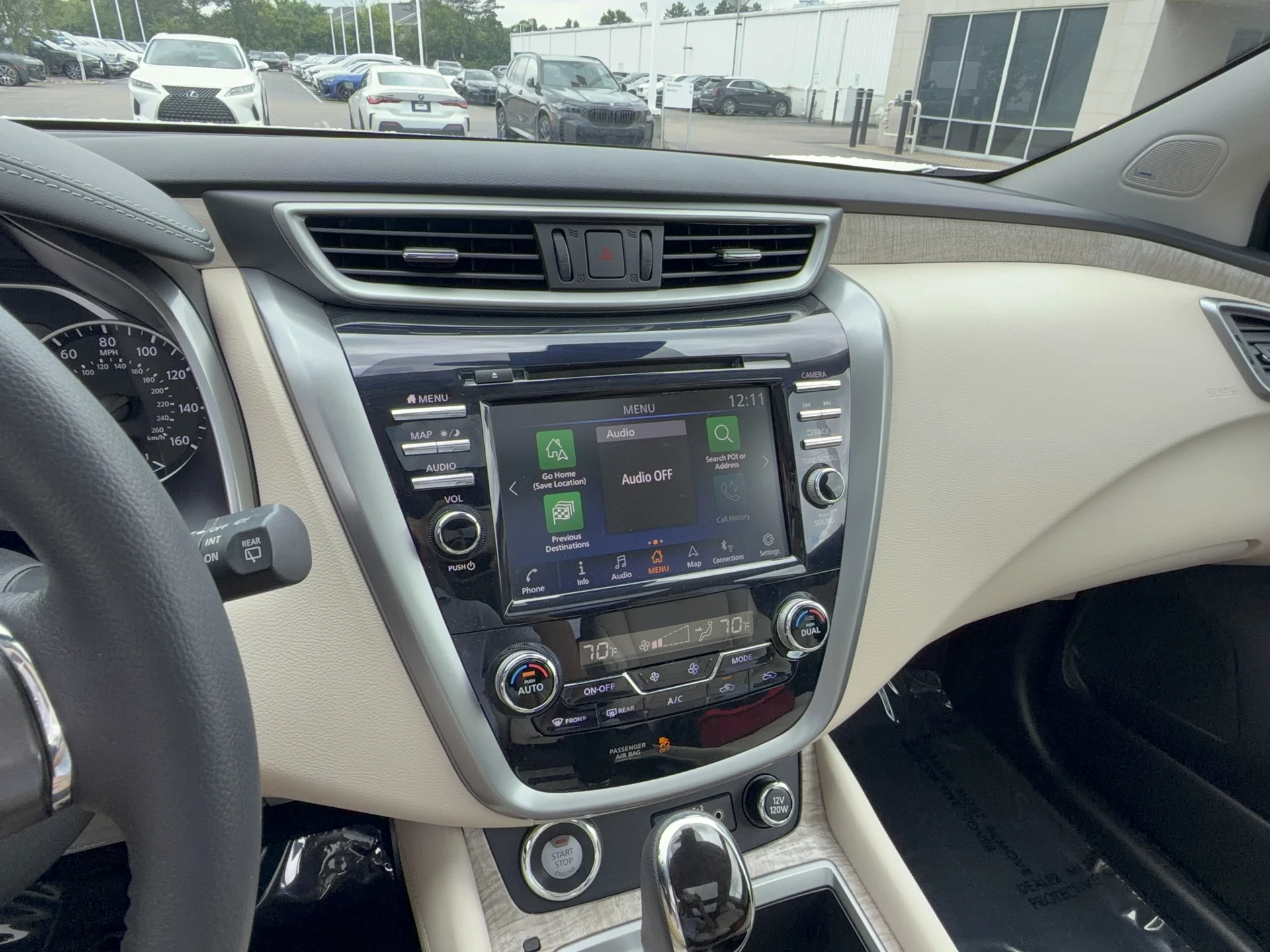 Used 2024 Pearl White TriCoat Nissan SL image 13