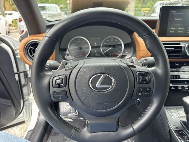 2025 Lexus IS 300 - Photo 14