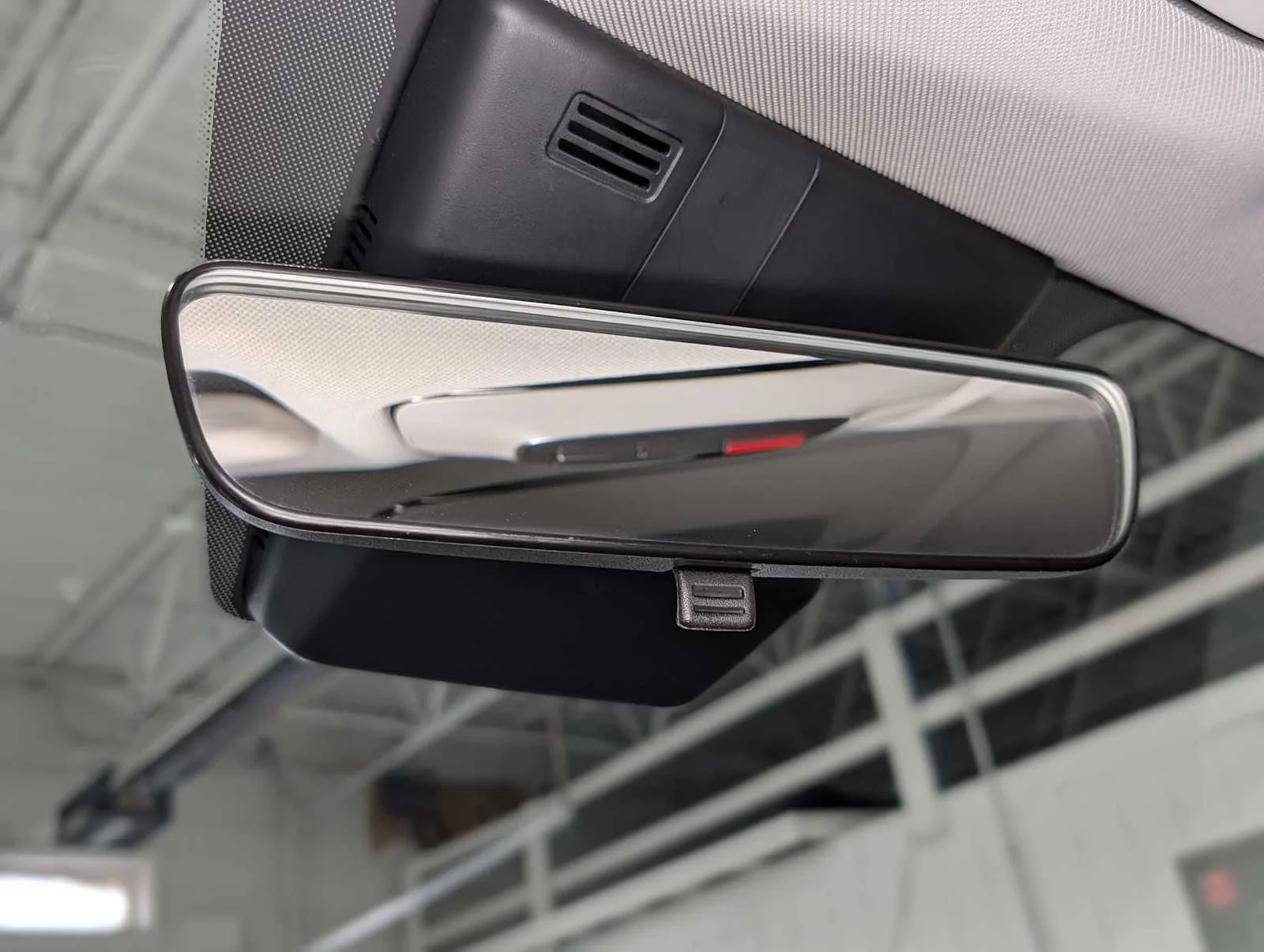 Used 2024 Dark Gray Metallic Hyundai SEL image 33