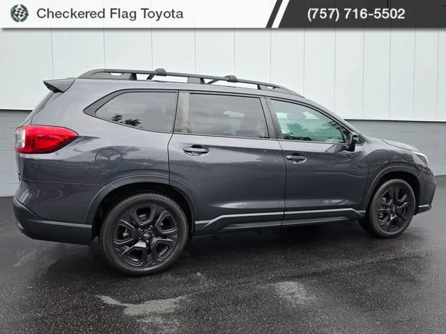 Used 2023 Magnetite Gray Metallic Subaru Onyx Edition image 8