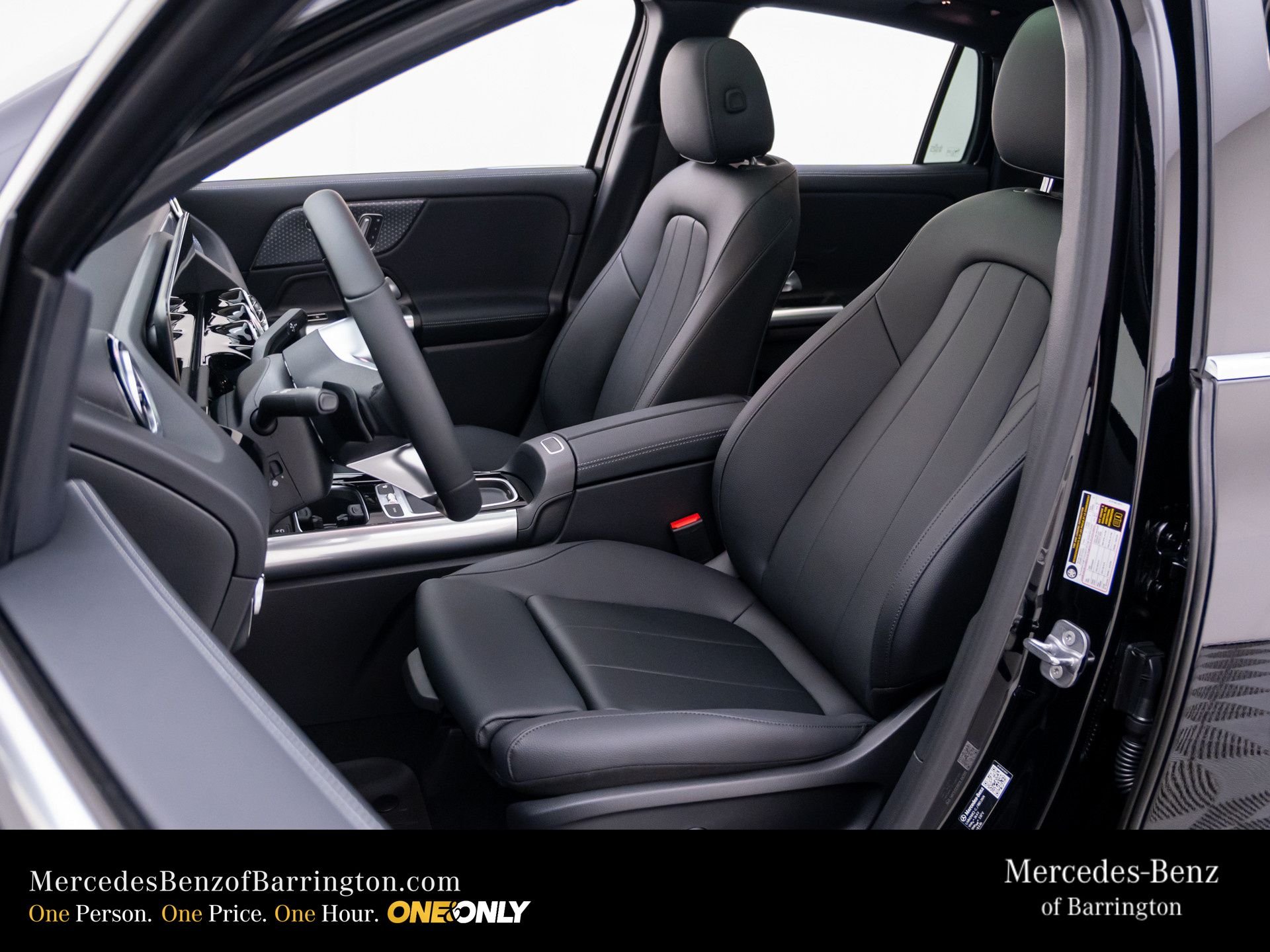 New 2026 Night Black Mercedes-Benz GLA 250 image 18