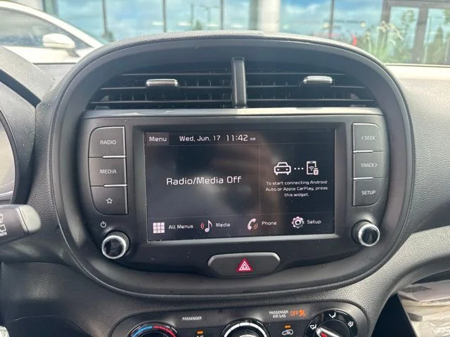 Certified Used 2024 Gray Kia LX image 12