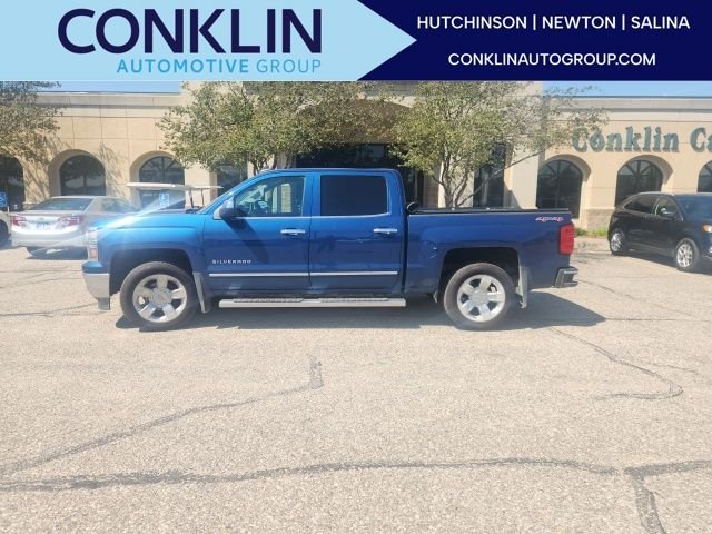 Used 2015 Deep Ocean Blue Chevrolet LTZ image 1