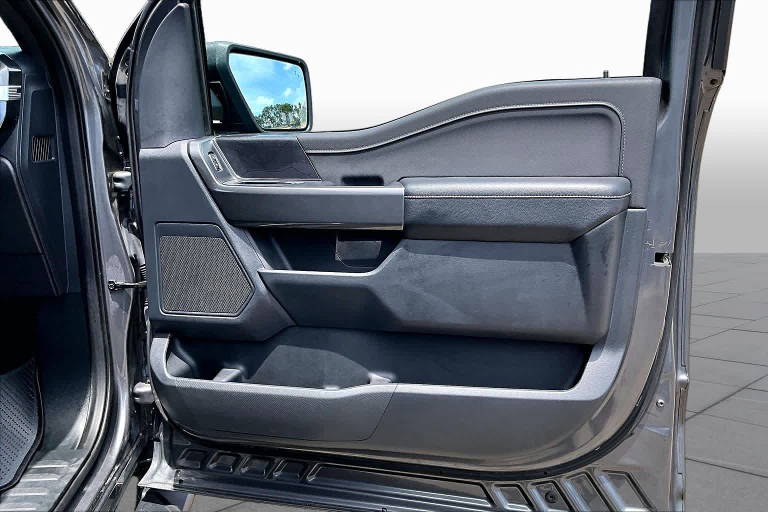 Used 2023 Carbonized Gray Metallic Ford XLT image 23