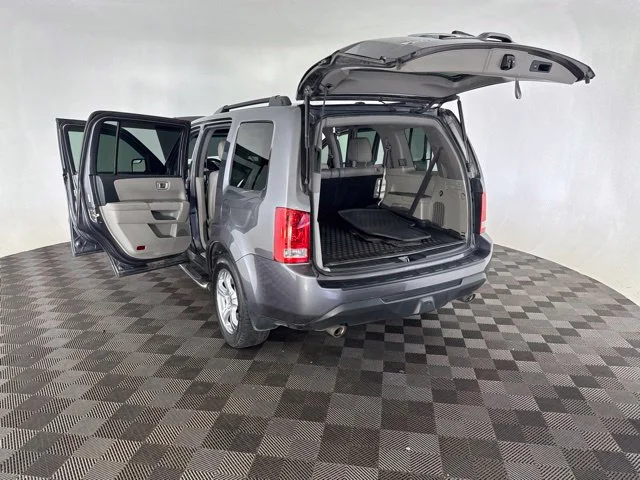 Used 2015 Gray Honda EX-L image 28