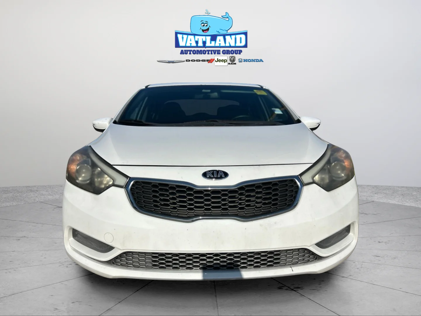 Used 2016 Clear White Kia LX image 8