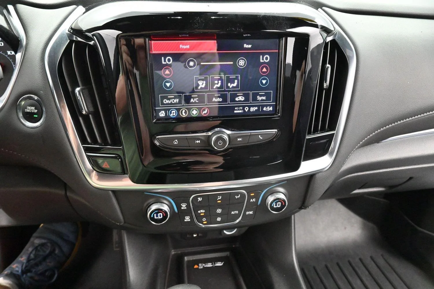 Used 2023 Mosaic Black Metallic Chevrolet LT Cloth image 20