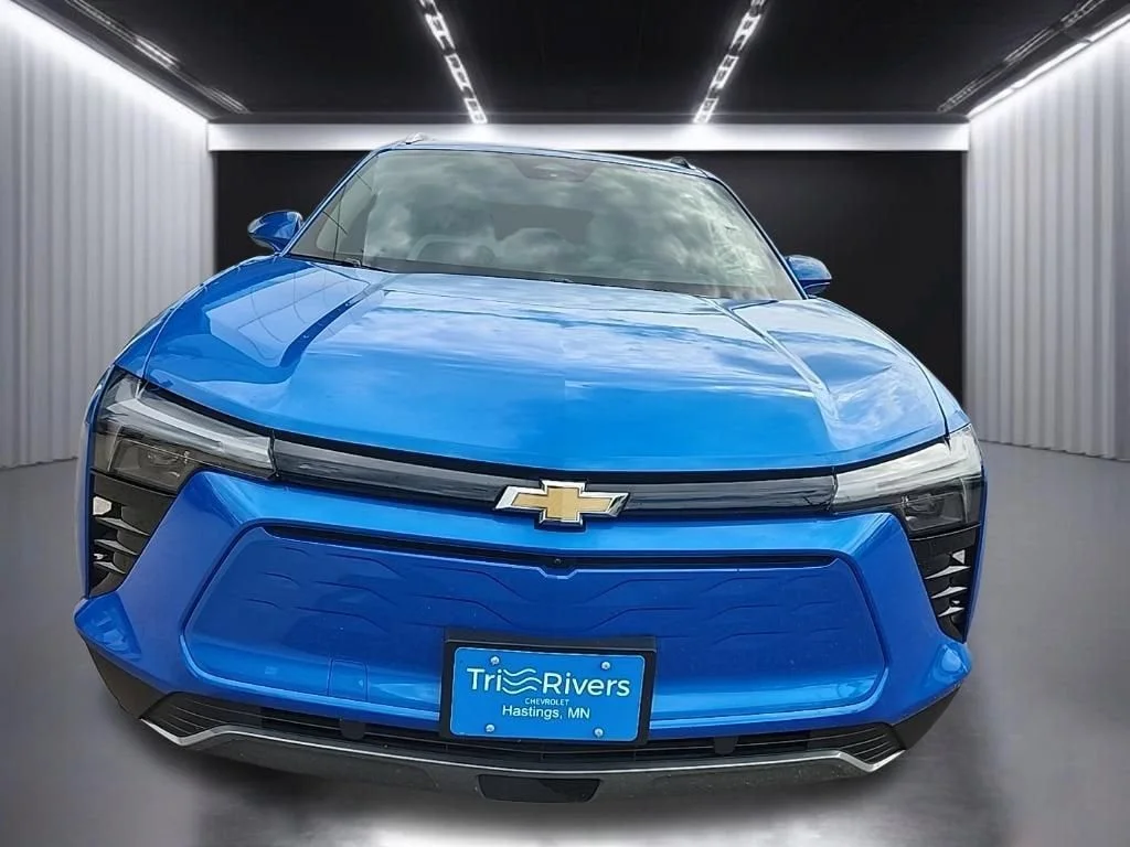 Used 2024 Blue Chevrolet LT image 7