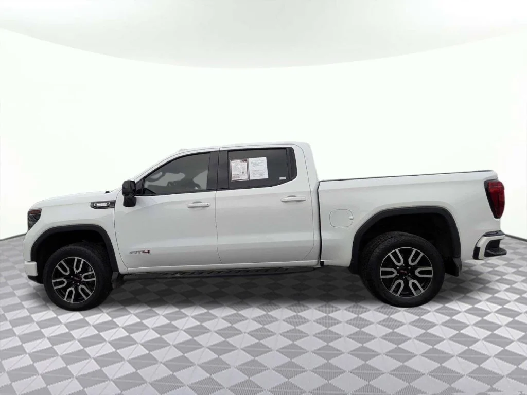 Certified Used 2024 Summit White GMC AT4 image 6