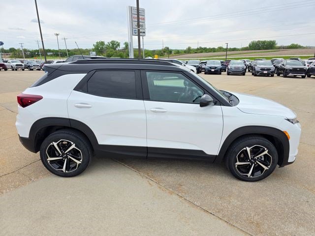 Used 2022 Summit White Chevrolet RS image 8