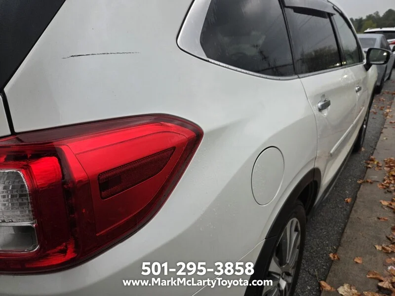 Used 2019 Crystal White Pearl SUBARU TOURING image 10