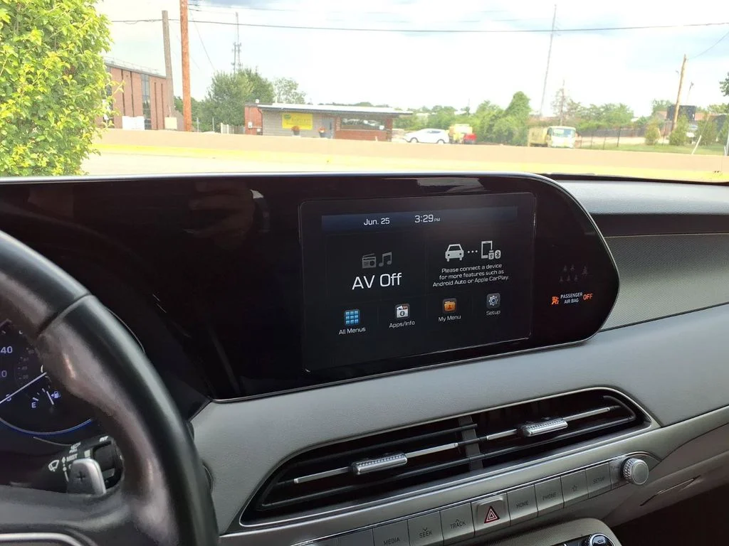 Used 2020 Sierra Burgundy Hyundai SEL image 9