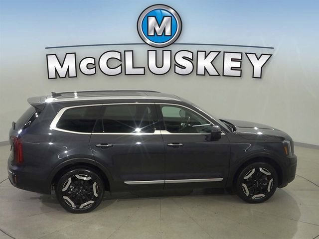 Used 2025 Gray Kia S image 19