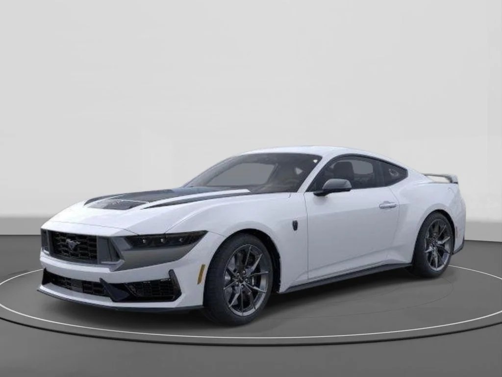 2026 Ford Mustang Dark Horse's photo
