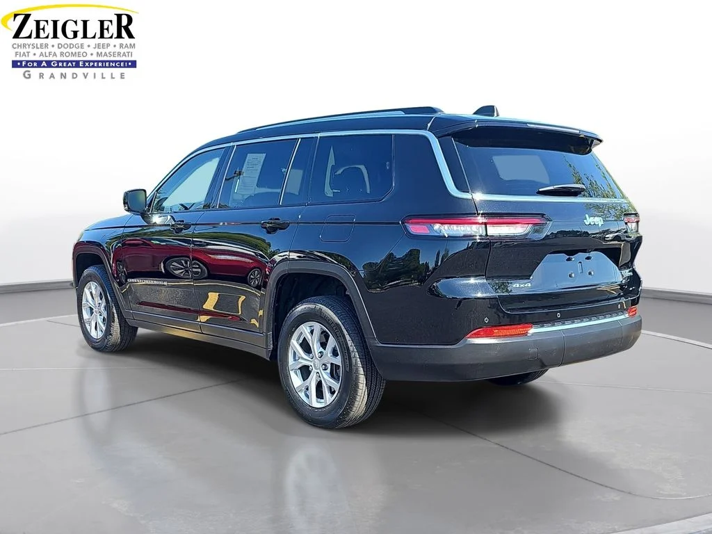 Used 2023 Black Jeep Limited image 7