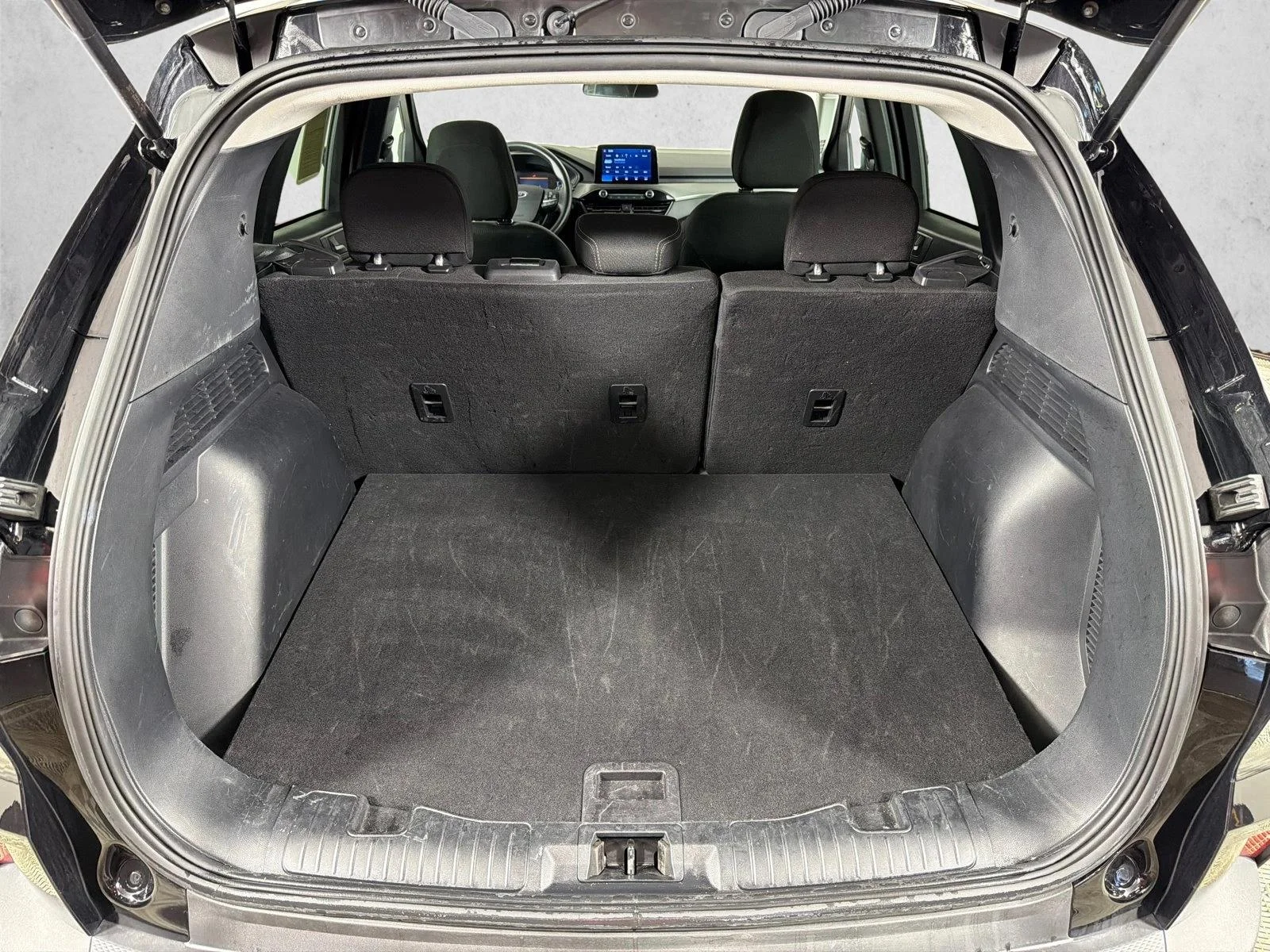 Used 2025 White Ford Active image 18