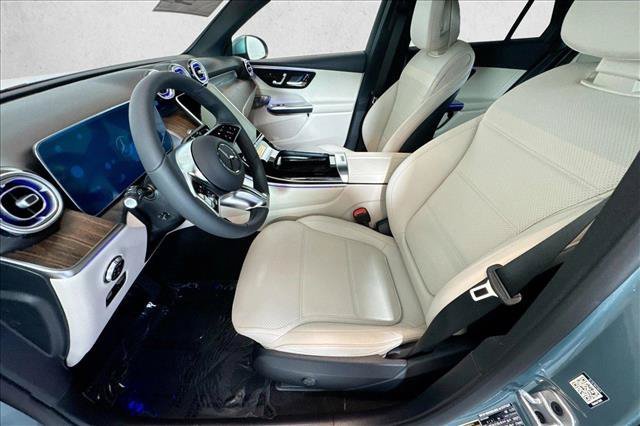 New 2026 Verde Silver Metallic Mercedes-Benz GLC 300 image 48