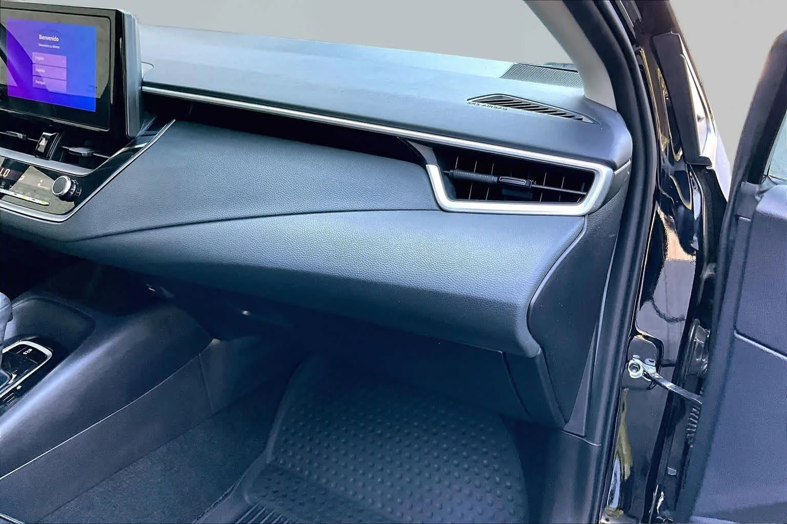 Used 2025 Midnight Black Metallic Toyota LE image 37