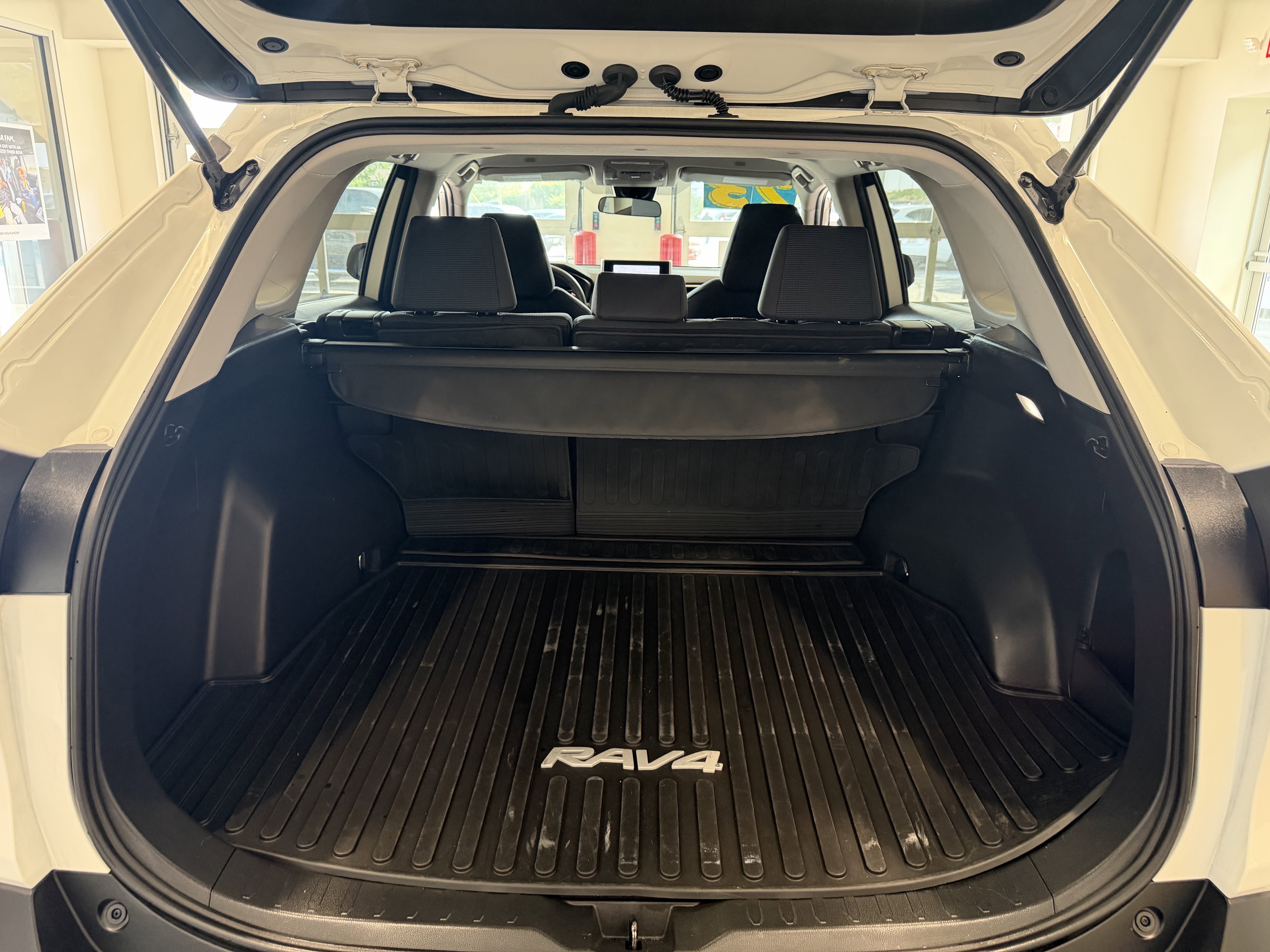Used 2023 ICE CAP Toyota LE image 31