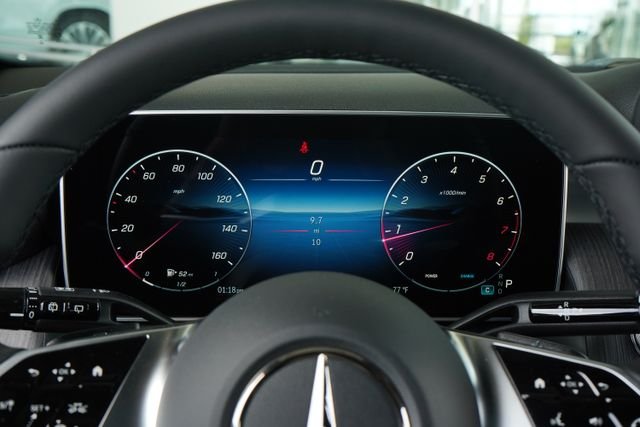 New 2026 MANUFAKTUR Alpine Grey Mercedes-Benz GLC 300 image 16