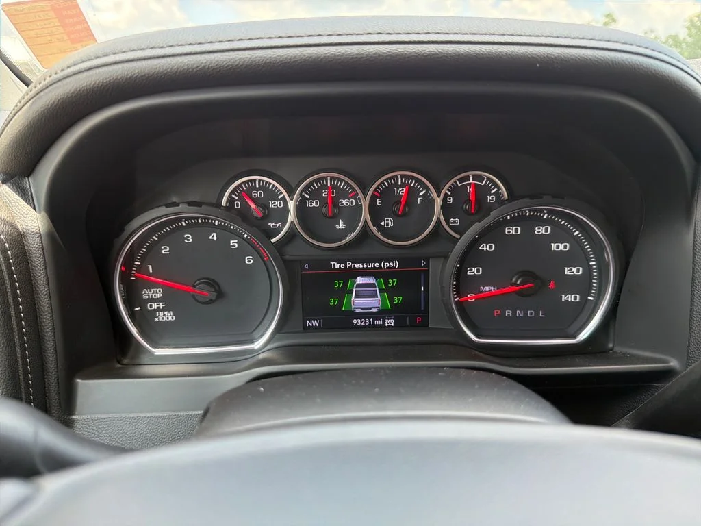 Used 2021 White Chevrolet LTZ image 21