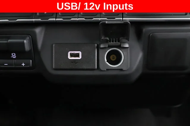 Used 2019  Chevrolet Custom Trail Boss image 27