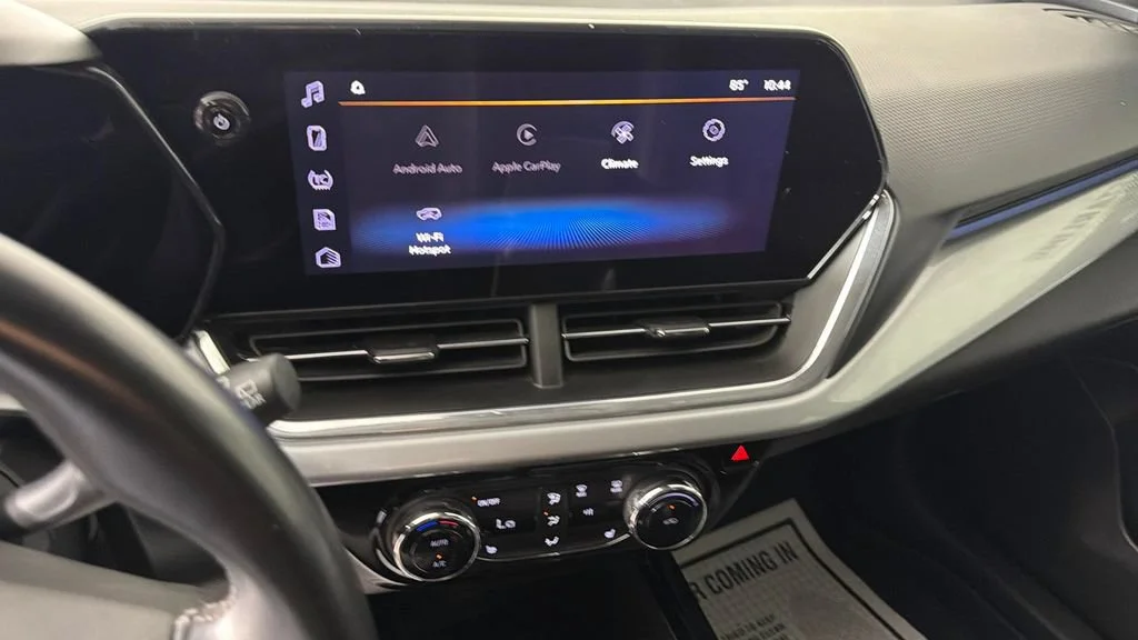 2024 Chevrolet Trax LT - Photo 37