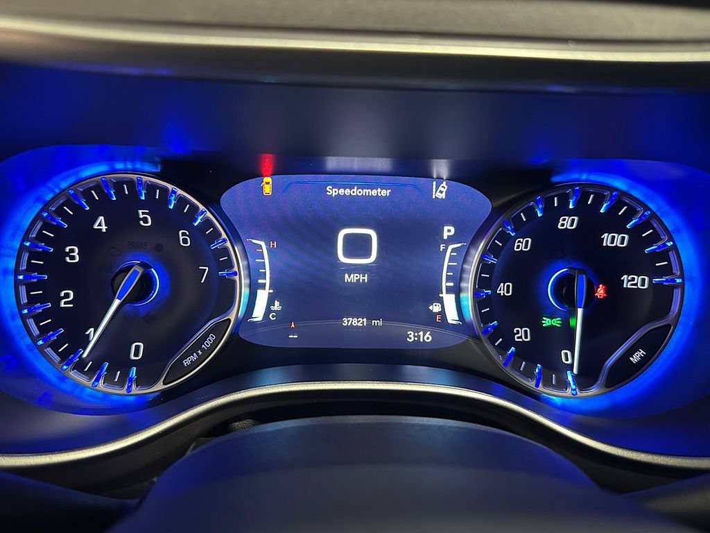 Used 2023 Gray Chrysler Touring L image 32
