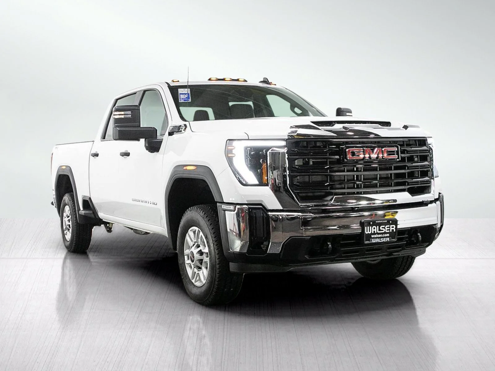 Used 2025 Summit White GMC Pro image 7