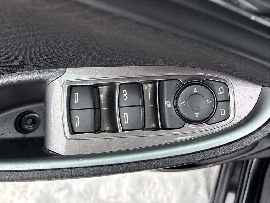 Used 2025 Black Chevrolet LT image 34