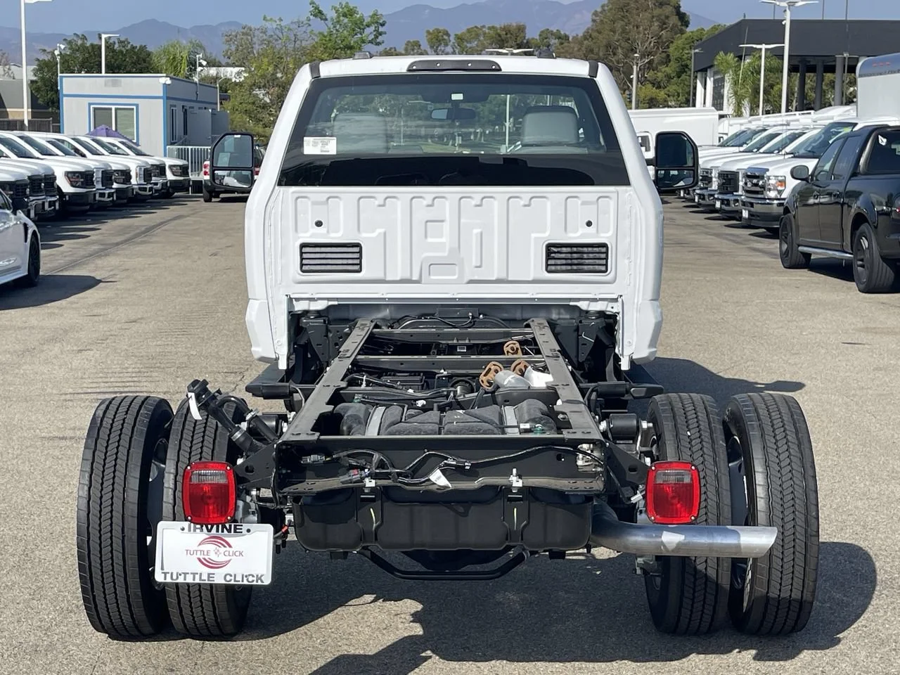New 2026 Oxford White Ford XL image 5