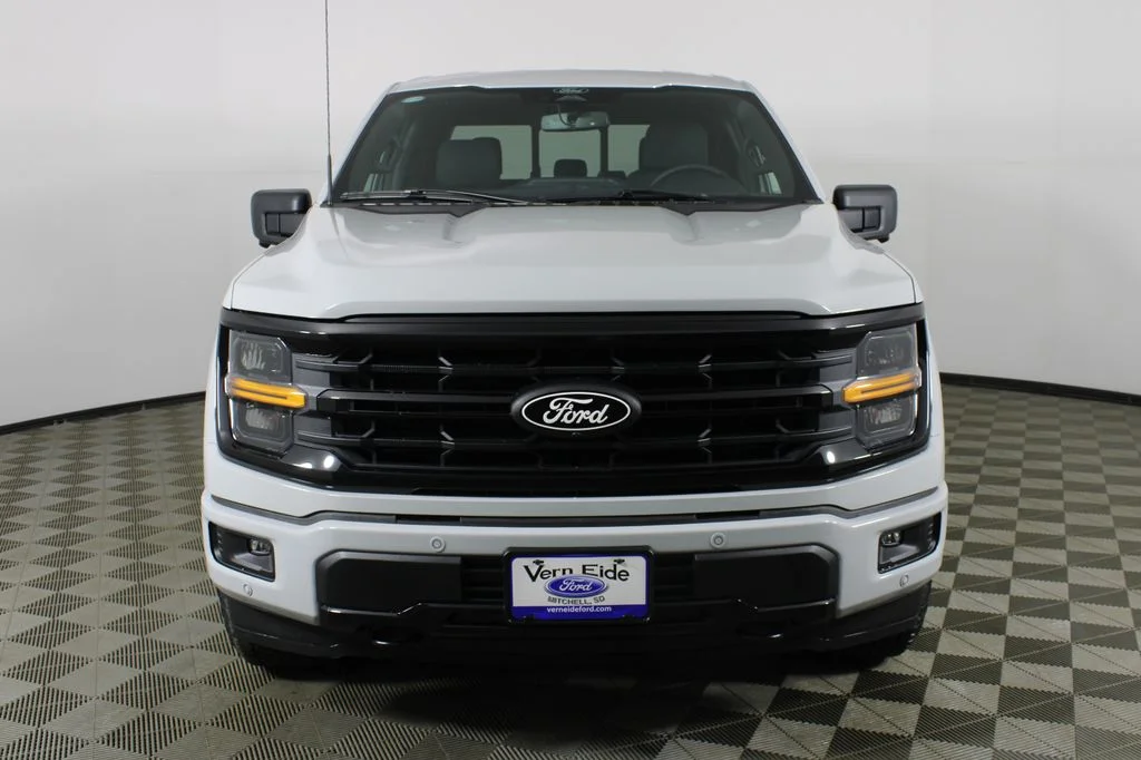 New 2026 Avalanche Ford XLT image 2