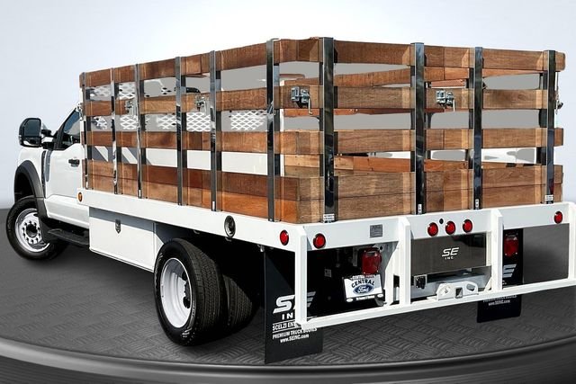 2024 Ford F-450 Super Duty Chassis Cab XL - Photo 3