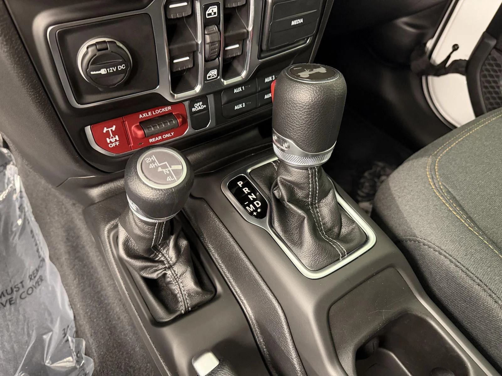 2026 Jeep Wrangler 4-Door Willys - Photo 16
