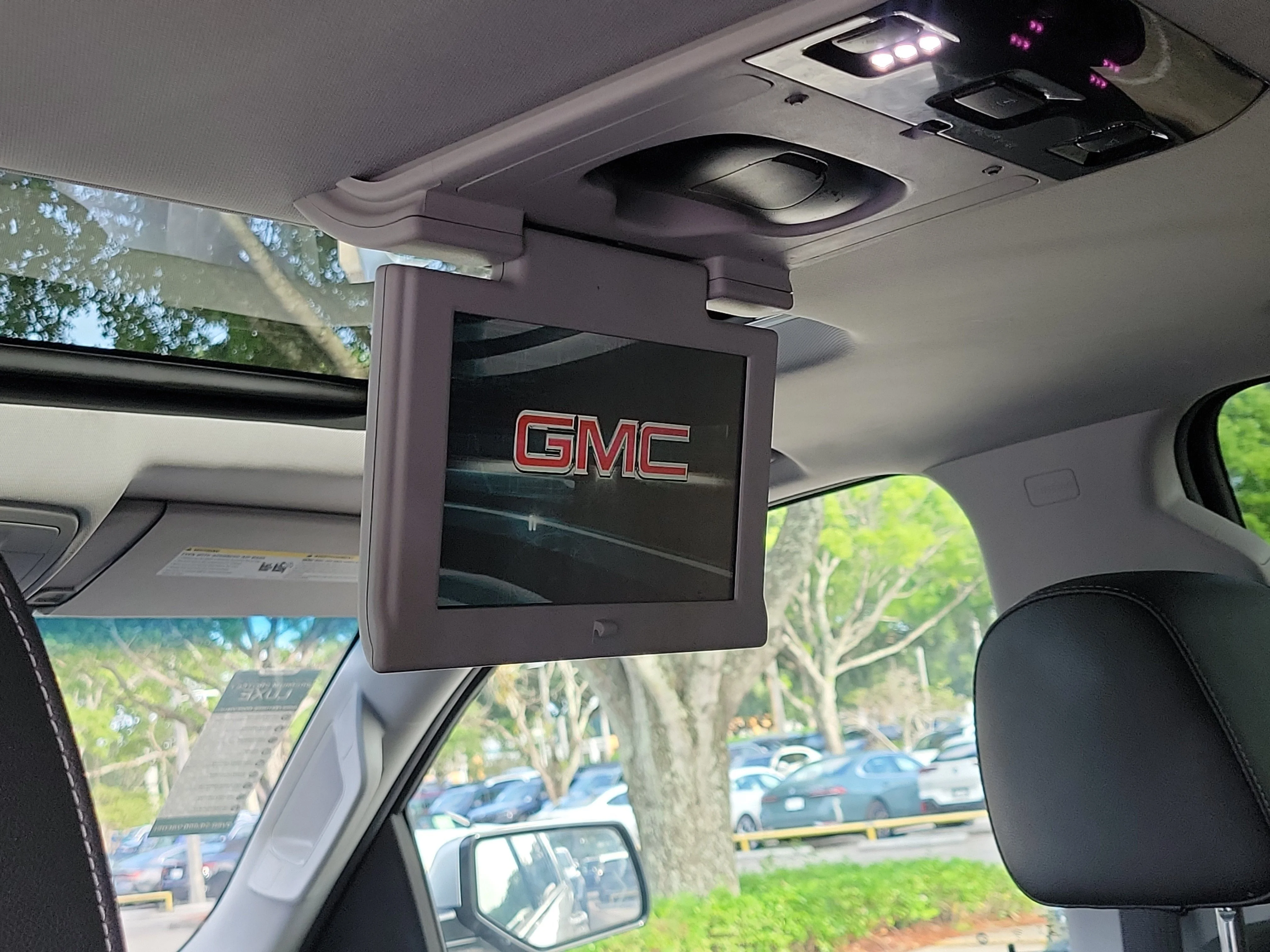 Used 2020 Quicksilver Metallic GMC SLT image 27