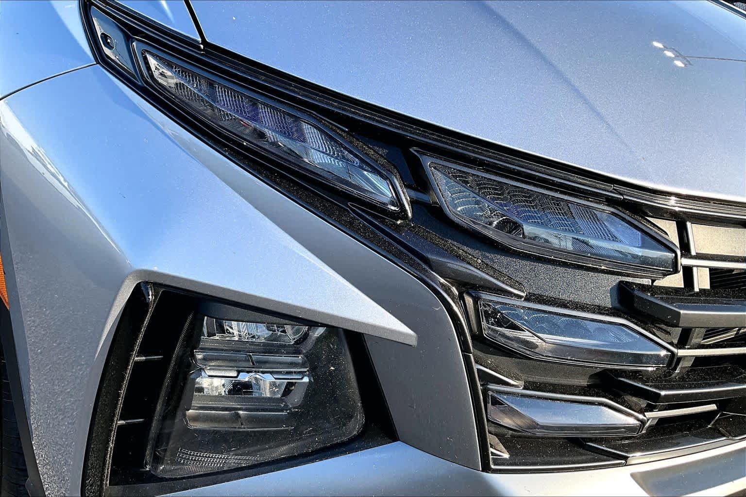 Used 2025 Shimmering Silver Hyundai SEL image 28